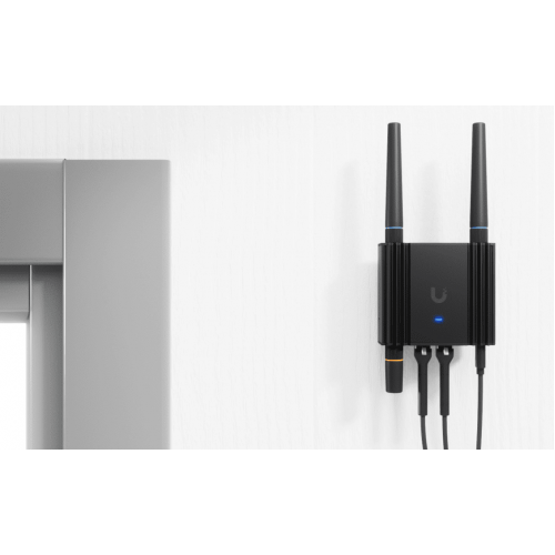 UBIQUITI Mobile Router Ultra (Убикьюти)